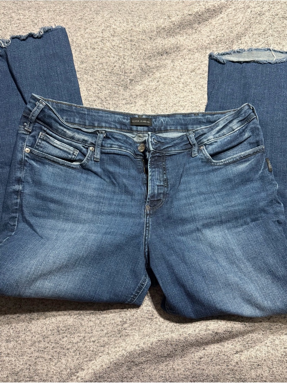 Silver Jeans Distressed Dark Blue Cropped Skinny Jeans